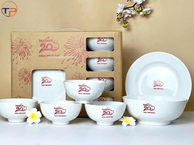 Top 20+ Mẫu Quà Tặng Công Nhân Khu Công Nghiệp Thiết Thực, Ý Nghĩa 28 Bo chen bat gia dinh