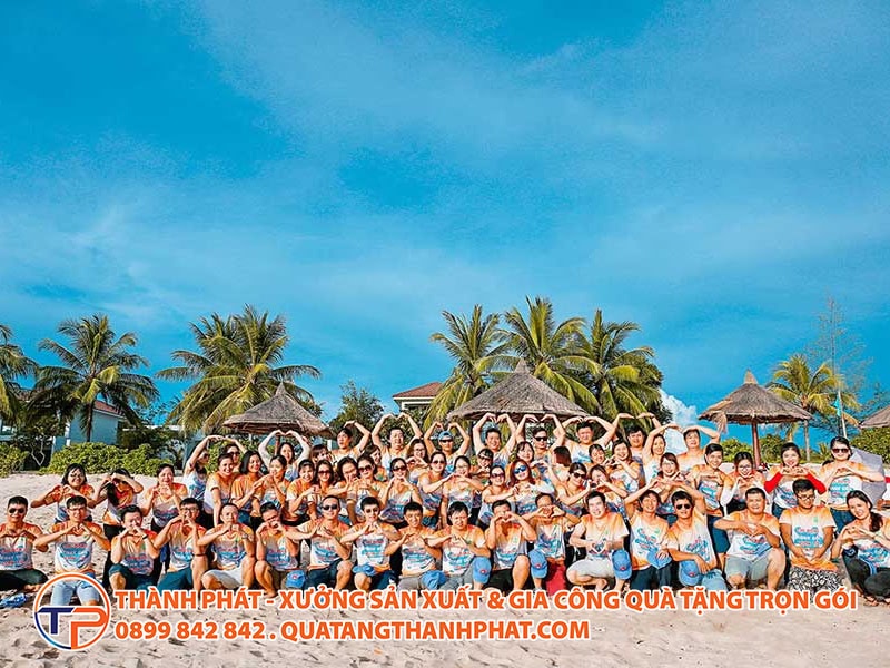 Top 15 Trò Chơi Kỷ Niệm Thành Lập Công Ty Sôi Động Và Gắn Kết Nhất 19 Chup anh ky niem thanh lap cong ty