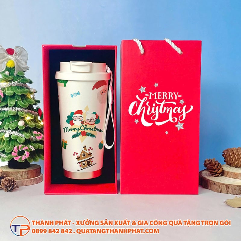 20+ Trò Chơi Vui Nhộn Dịp Giáng Sinh, Noel Cho Văn Phòng &Amp; Gia Đình 21 Qua tang giang sinh in logo