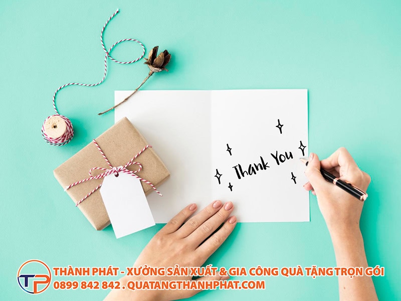 15+ Mẫu Quà Tặng Doanh Nghiệp Cho Người Về Hưu Tri Ân Sâu Sắc, Thiết Thực Nhất 15 Thiep viet tay cho nguoi ve huu