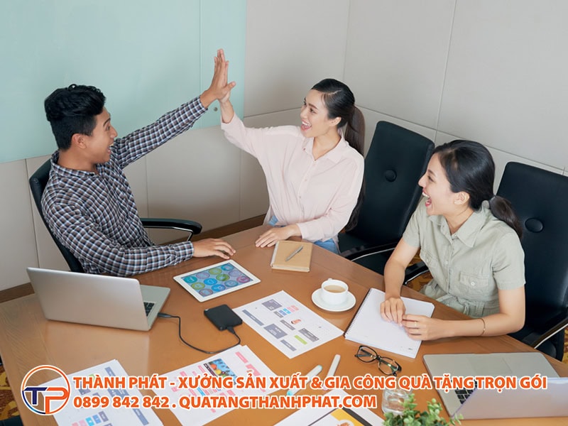 Top 15 Trò Chơi Kỷ Niệm Thành Lập Công Ty Sôi Động Và Gắn Kết Nhất 14 Tro choi ky niem sinh nhat cong ty