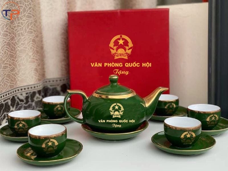 Gợi Ý Quà Tặng Đại Hội Công Đoàn Các Cấp In Logo Ý Nghĩa 26 Bo am tra gom su