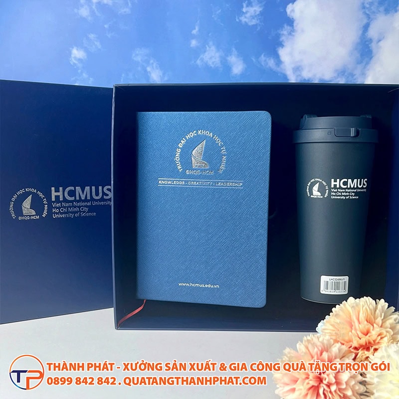 Sổ Tay Cao Cấp Vs Bút Ký Hàng Hiệu: Lựa Chọn Nào Tối Ưu Hơn Cho Đối Tác Vip? 16 Bo qua tang su kien cuoi nam cao cap