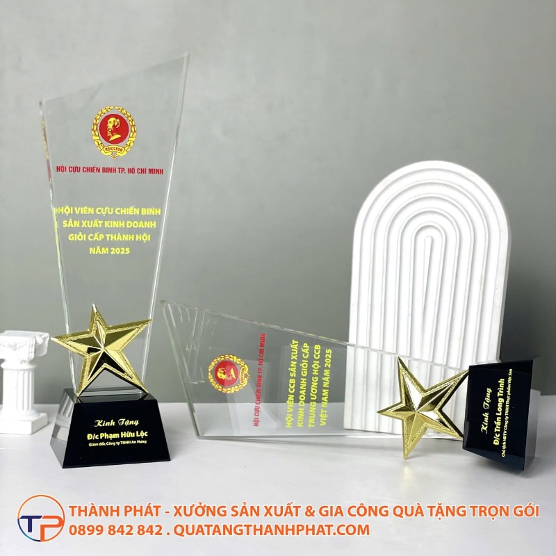 Cúp Vinh Danh Pha Lê Ngôi Sao Vàng 21 Cup vinh danh pha le ngoi sao vang cao cap