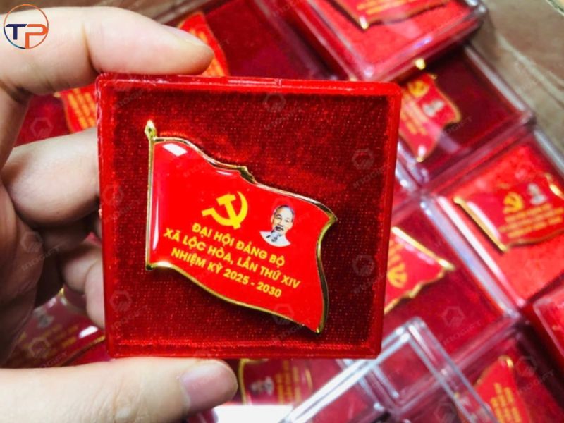 Gợi Ý Quà Tặng Đại Hội Đảng Bộ In Logo Ý Nghĩa, Thiết Thực 27 Huy hieu dai hoi dang
