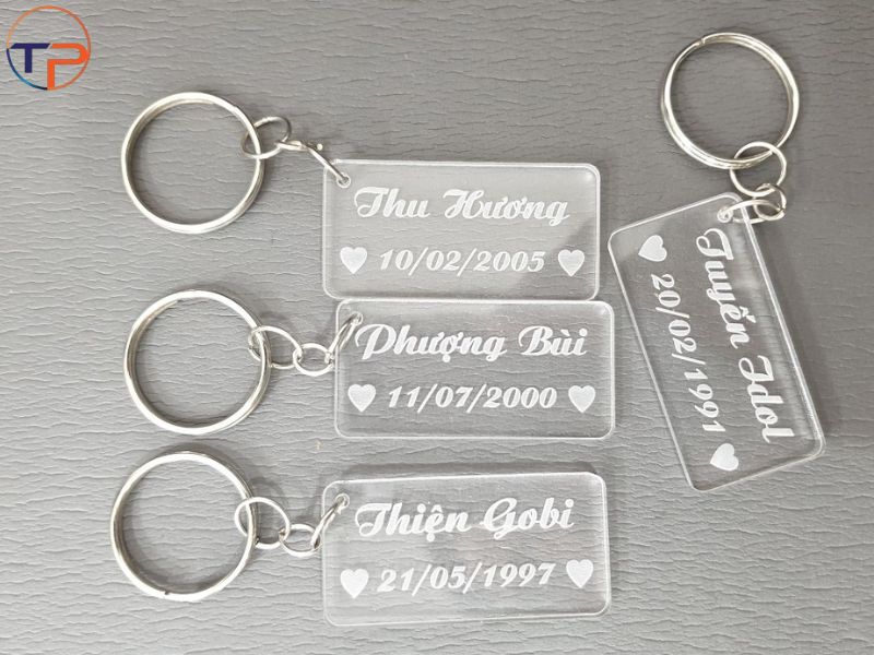 Top 20 Mẫu Quà Tặng Kỷ Niệm Ngày Ra Trường, Họp Lớp Ý Nghĩa 29 Moc khoa khac ten