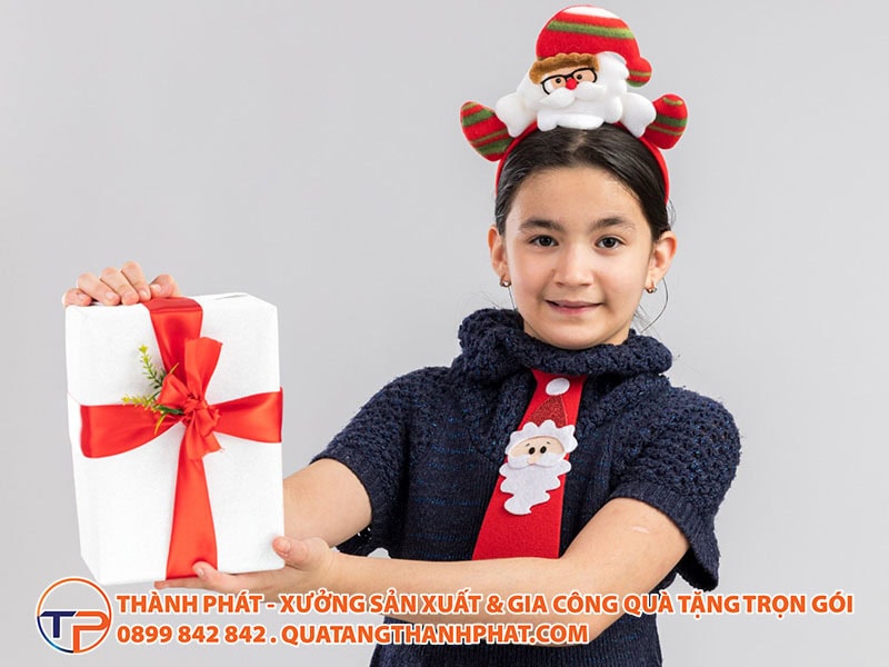 Top 25+ Mẫu Quà Tặng Doanh Nghiệp Cho Khách Hàng Nhí, Trẻ Em Thiết Thực Nhất 23 Qua tang khach hang nhi