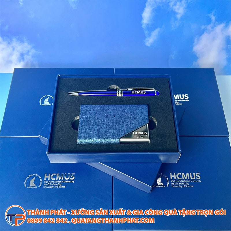 Sổ Tay Cao Cấp Vs Bút Ký Hàng Hiệu: Lựa Chọn Nào Tối Ưu Hơn Cho Đối Tác Vip? 15 Set qua tang doi tac y nghia