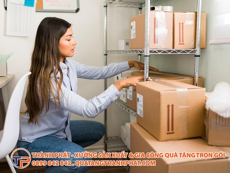 Cẩm Nang Bảo Quản Quà Tặng Doanh Nghiệp Trước Khi Trao Tay Khách Hàng 15 Bao quan qua tang doanh nghiep