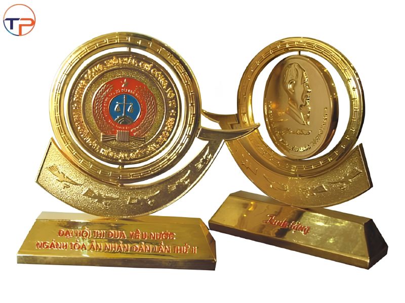 Đĩa Biểu Trưng Quà Tặng In Logo: Ý Nghĩa, Ứng Dụng, Top Mẫu &Amp; Lưu Ý Lựa Chọn 12 Gia dia bieu trung qua tang in logo
