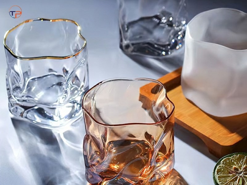 Top 5 Kiểu Ly Tặng Đối Tác Khách Hàng Sang Trọng, Độc Đáo 24 Ly ruou manh 3