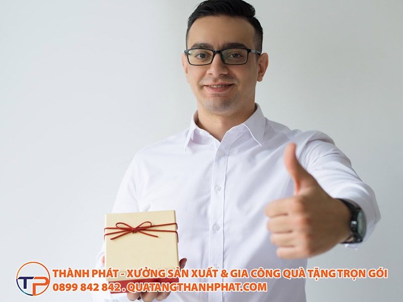 Quy Trình Kiểm Tra Chất Lượng (Qc) Quà Tặng Doanh Nghiệp Chuẩn Xác Trước Khi Nhận Hàng 16 Quy trinh kiem tra chat luong qua tang
