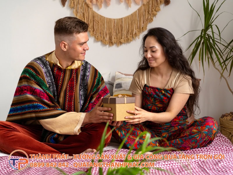 Bí Quyết Chọn Quà Tặng Cho Đối Tác Đạo Hồi Và Đạo Hindu Đúng Văn Hóa, Đúng Nghi Lễ 16 Nguyen tac chon qua an toan va tinh te
