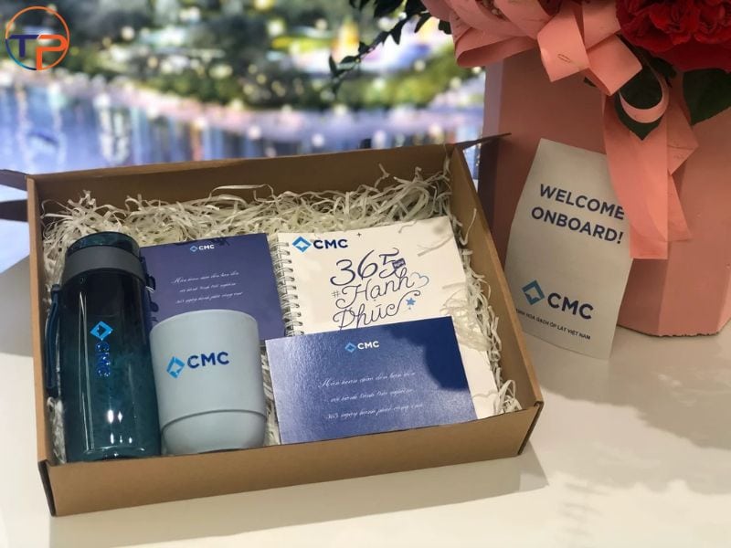 Gợi Ý Quà Tặng Onboarding (Welcome Kit) Độc Đáo, Tăng Gắn Kết 13 Qua tang thiet yeu
