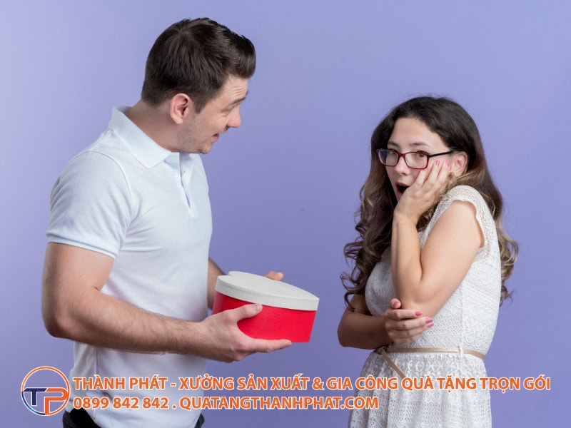5 Tiêu Chí Chọn Quà Tặng Thiết Thực Cho Công Nhân Và Nhân Viên Ca Đêm 24 Sai lam khi chon qua cho nhan vien lam ca dem