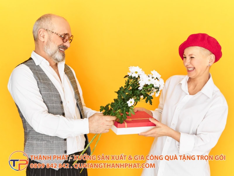 Bí Quyết Chọn Quà Tặng Cho Đối Tác Đạo Hồi Và Đạo Hindu Đúng Văn Hóa, Đúng Nghi Lễ 17 Tang qua doi tac hoi giao