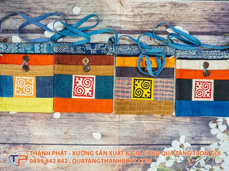 Bí Quyết Chọn Quà Tặng Cho Đối Tác Đạo Hồi Và Đạo Hindu Đúng Văn Hóa, Đúng Nghi Lễ 24 Tui tho cam qua tang