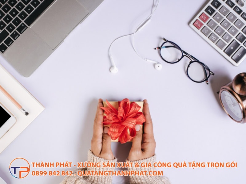 Quà Tặng Care-Kit: Set Quà Chăm Sóc Tinh Thần Cho Nhân Viên Những Ngày Làm Việc Căng Thẳng 24 Cac vat pham nen co trong mot bo care kit danh cho nhan vien