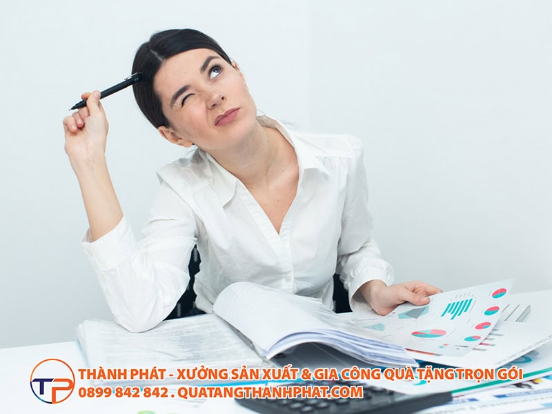 Hạch Toán Chi Phí Quà Tặng Khách Hàng, Nhân Viên Dịp Lễ/Tết Như Thế Nào Cho Hợp Lệ? 9 Hach toan qua tang le tet dung quy dinh