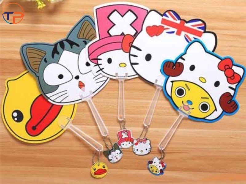 Gợi Ý Các Mẫu Quạt Nhựa Cầm Tay Quảng Cáo Hot Trend Được Yêu Thích 17 Quat nhua cat theo hinh san pham