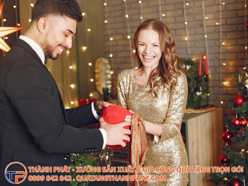 Bí Quyết Chọn Quà Cho Tổng Giám Đốc Tập Đoàn Và Khách Vip 10 Sai lam can tranh khi chon qua ceo va khach vip
