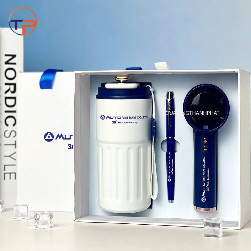 Bình Giữ Nhiệt Mini In Logo Làm Quà Tặng: Đặc Điểm, Phân Loại Và Top Mẫu Đẹp 27 Set qua binh giu nhiet