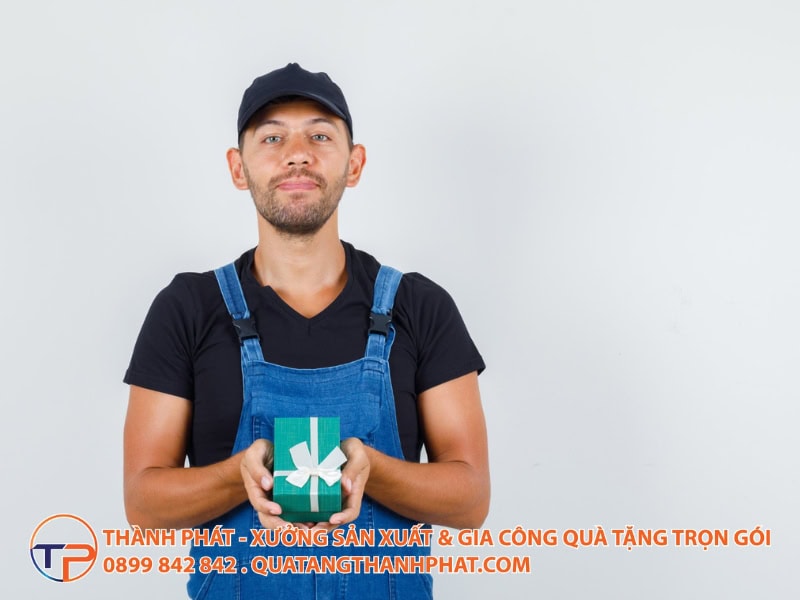 Quà Tặng Care-Kit: Set Quà Chăm Sóc Tinh Thần Cho Nhân Viên Những Ngày Làm Việc Căng Thẳng 15 Tai sao doanh nghiep can chu trong tang qua xa stress cho nhan su